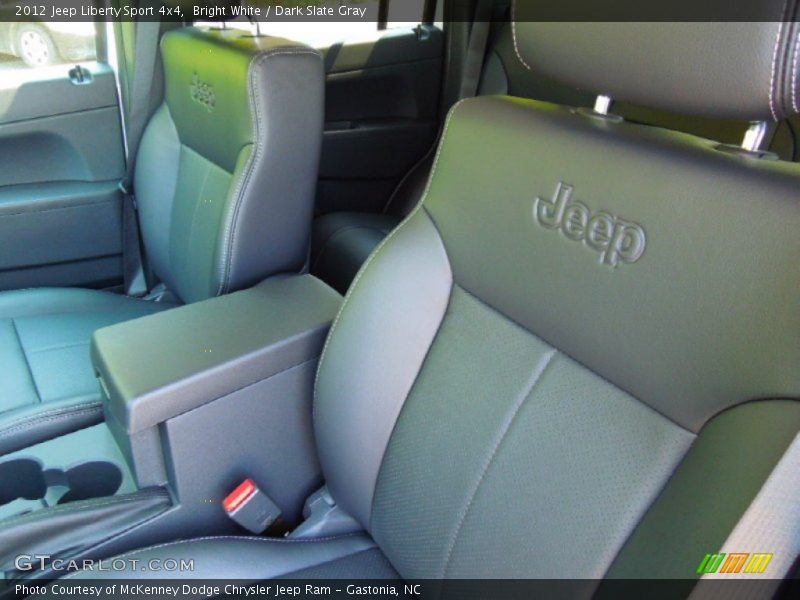 Bright White / Dark Slate Gray 2012 Jeep Liberty Sport 4x4