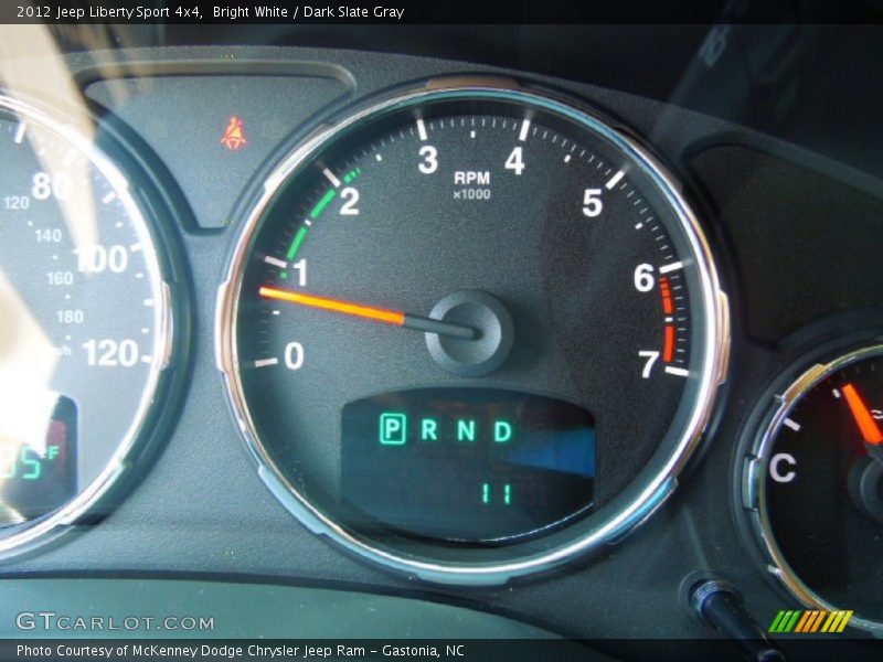 Bright White / Dark Slate Gray 2012 Jeep Liberty Sport 4x4