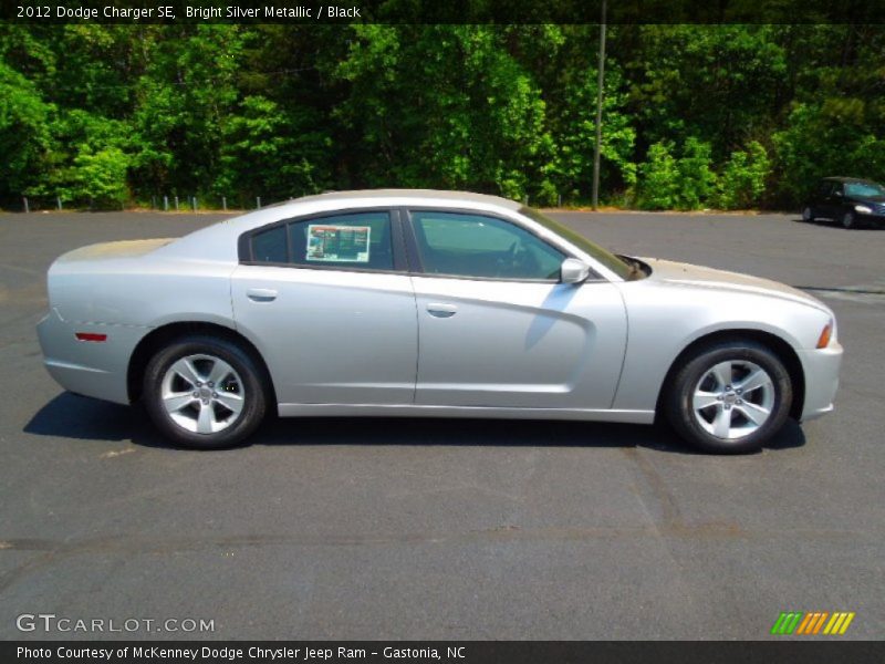 Bright Silver Metallic / Black 2012 Dodge Charger SE