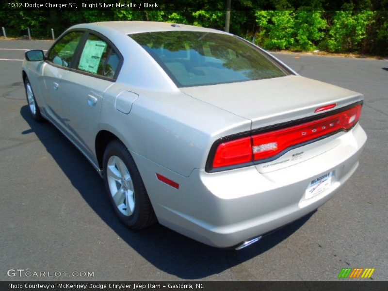 Bright Silver Metallic / Black 2012 Dodge Charger SE