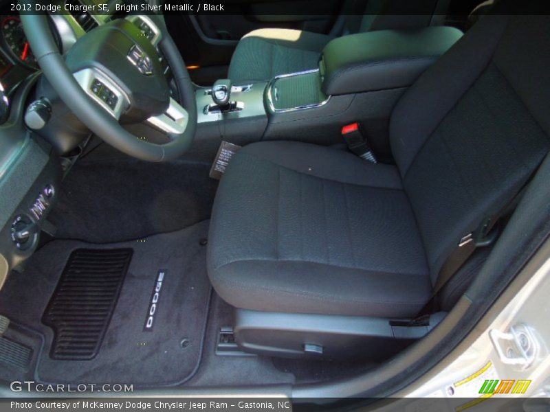 Bright Silver Metallic / Black 2012 Dodge Charger SE