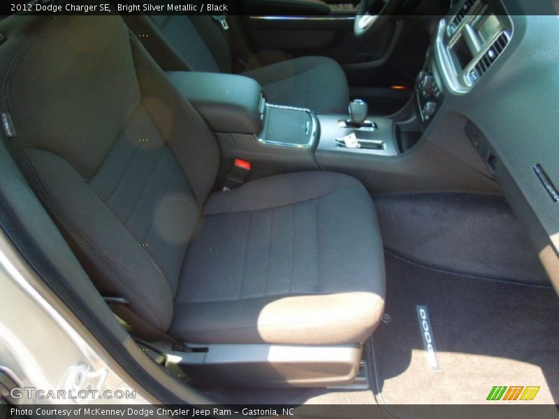 Bright Silver Metallic / Black 2012 Dodge Charger SE