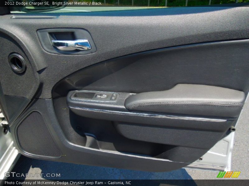 Bright Silver Metallic / Black 2012 Dodge Charger SE