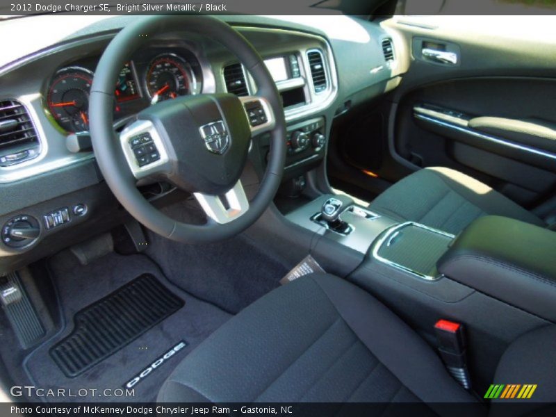 Bright Silver Metallic / Black 2012 Dodge Charger SE