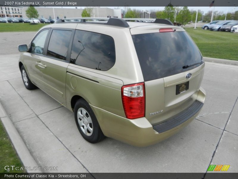 Sunset Gold / Beige 2007 Kia Sedona LX