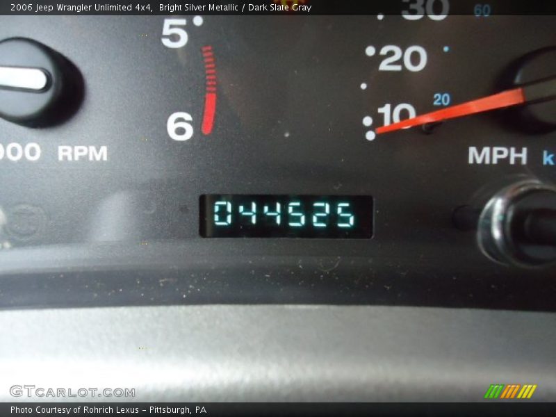 Bright Silver Metallic / Dark Slate Gray 2006 Jeep Wrangler Unlimited 4x4