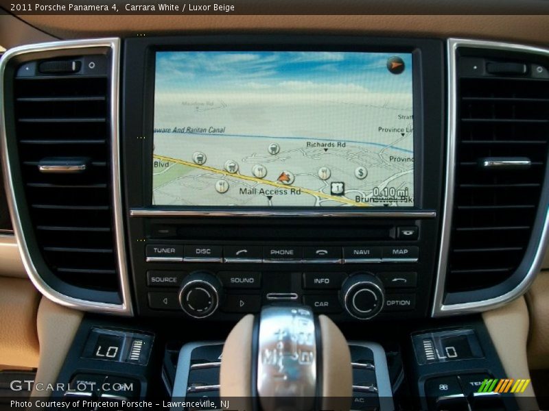 Carrara White / Luxor Beige 2011 Porsche Panamera 4