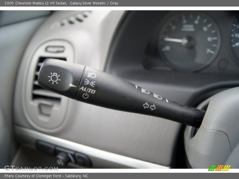 Galaxy Silver Metallic / Gray 2005 Chevrolet Malibu LS V6 Sedan