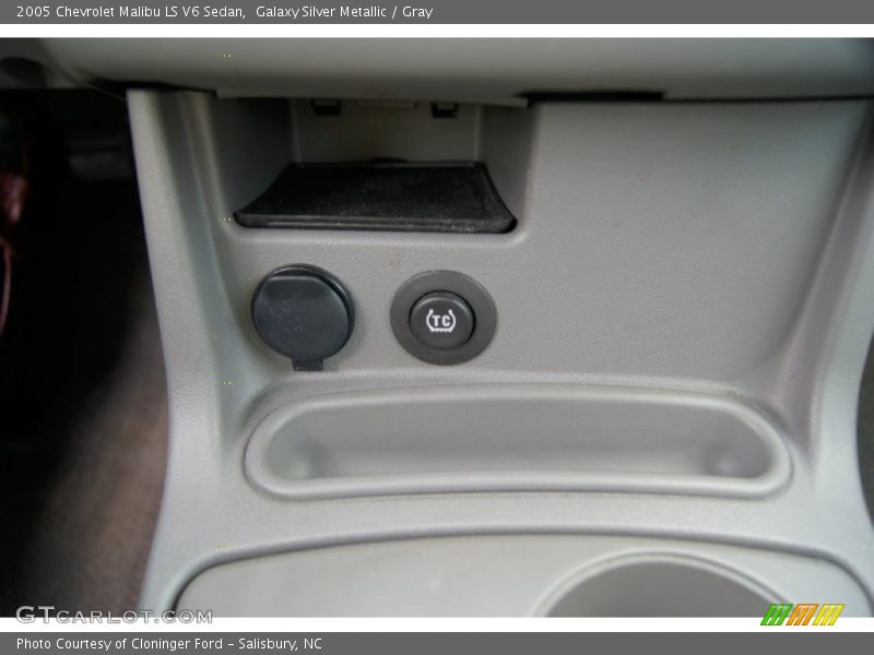 Galaxy Silver Metallic / Gray 2005 Chevrolet Malibu LS V6 Sedan