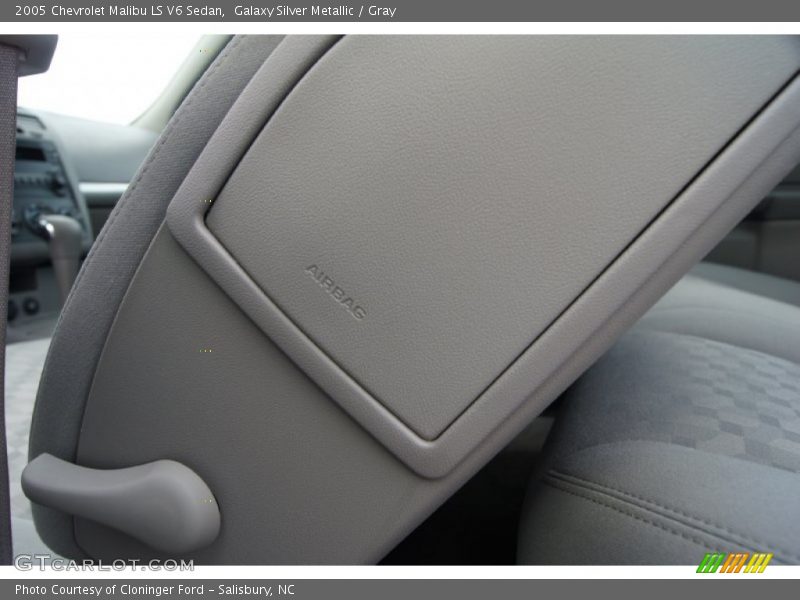 Galaxy Silver Metallic / Gray 2005 Chevrolet Malibu LS V6 Sedan