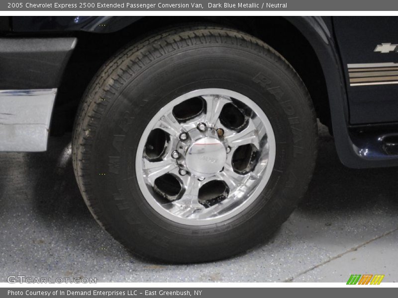 Custom Wheels of 2005 Express 2500 Extended Passenger Conversion Van