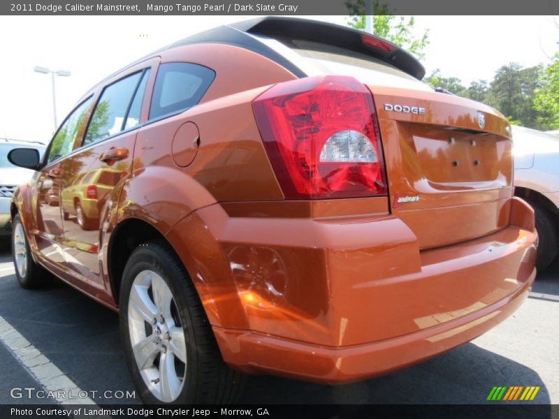 Mango Tango Pearl / Dark Slate Gray 2011 Dodge Caliber Mainstreet