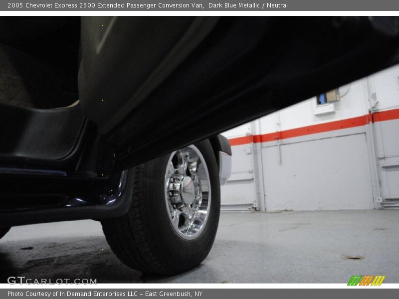 Dark Blue Metallic / Neutral 2005 Chevrolet Express 2500 Extended Passenger Conversion Van