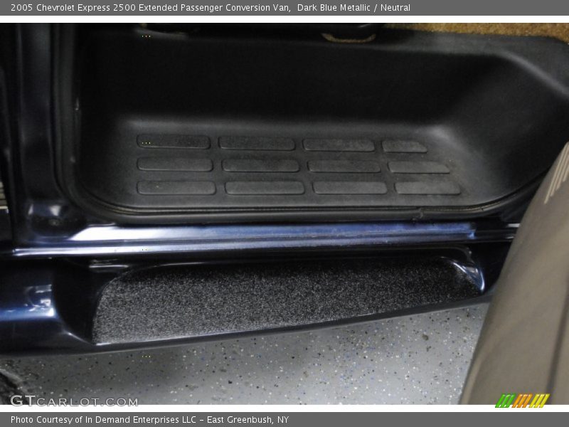 Dark Blue Metallic / Neutral 2005 Chevrolet Express 2500 Extended Passenger Conversion Van