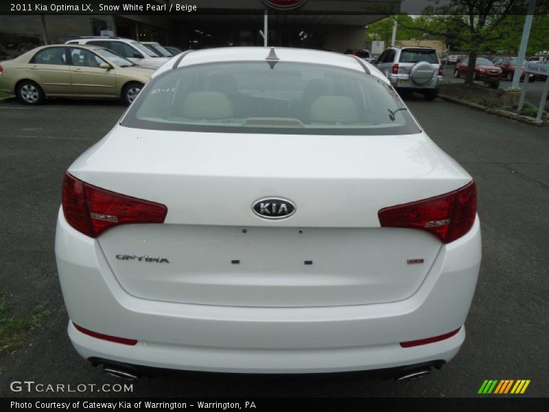 Snow White Pearl / Beige 2011 Kia Optima LX
