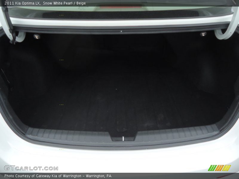Snow White Pearl / Beige 2011 Kia Optima LX