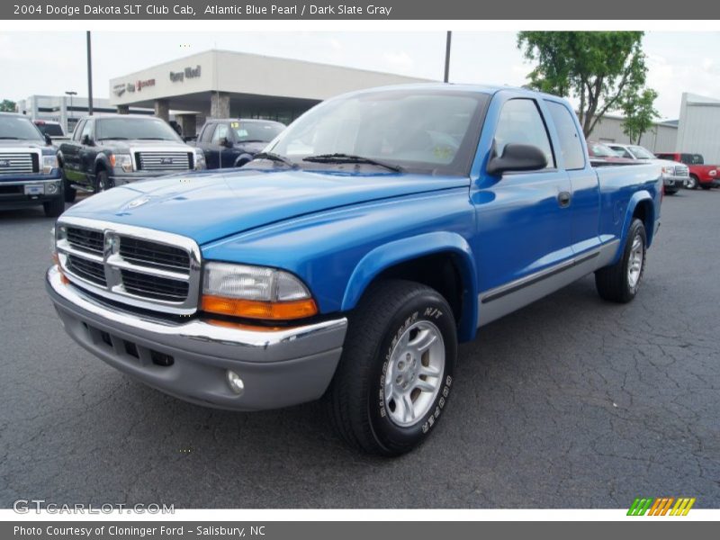 Atlantic Blue Pearl / Dark Slate Gray 2004 Dodge Dakota SLT Club Cab