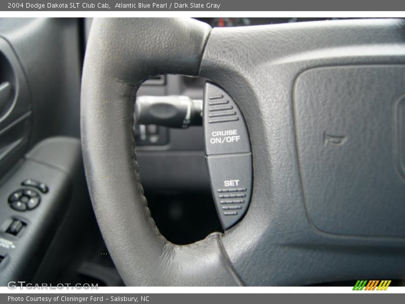 Atlantic Blue Pearl / Dark Slate Gray 2004 Dodge Dakota SLT Club Cab