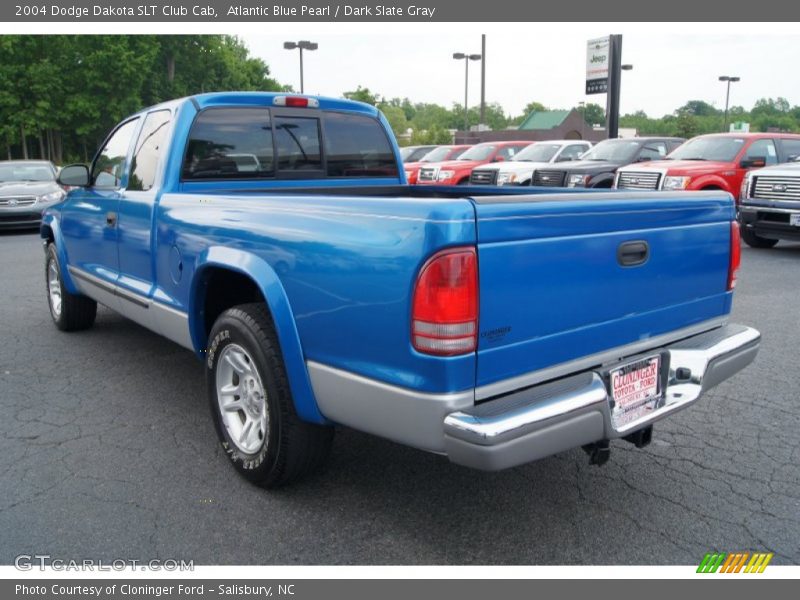 Atlantic Blue Pearl / Dark Slate Gray 2004 Dodge Dakota SLT Club Cab