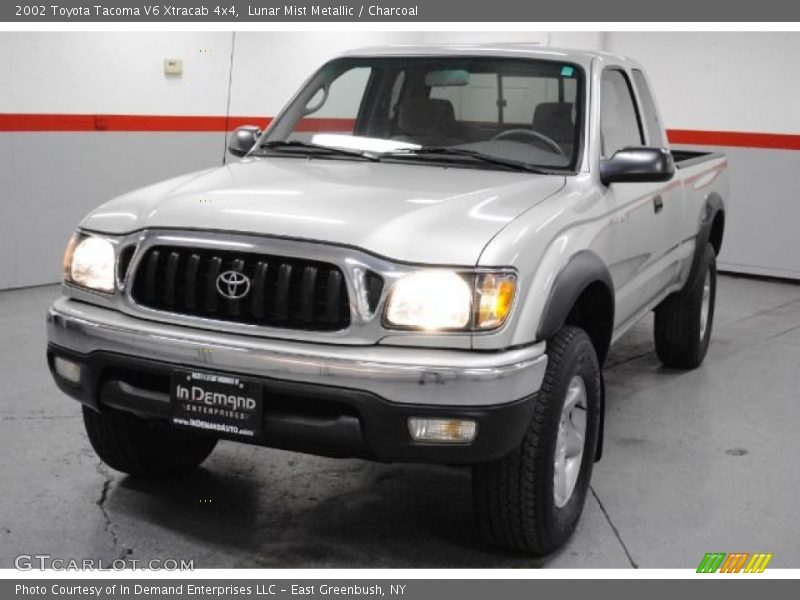 Lunar Mist Metallic / Charcoal 2002 Toyota Tacoma V6 Xtracab 4x4