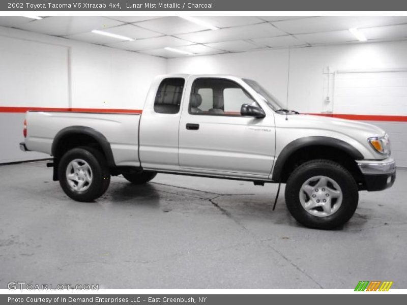 Lunar Mist Metallic / Charcoal 2002 Toyota Tacoma V6 Xtracab 4x4