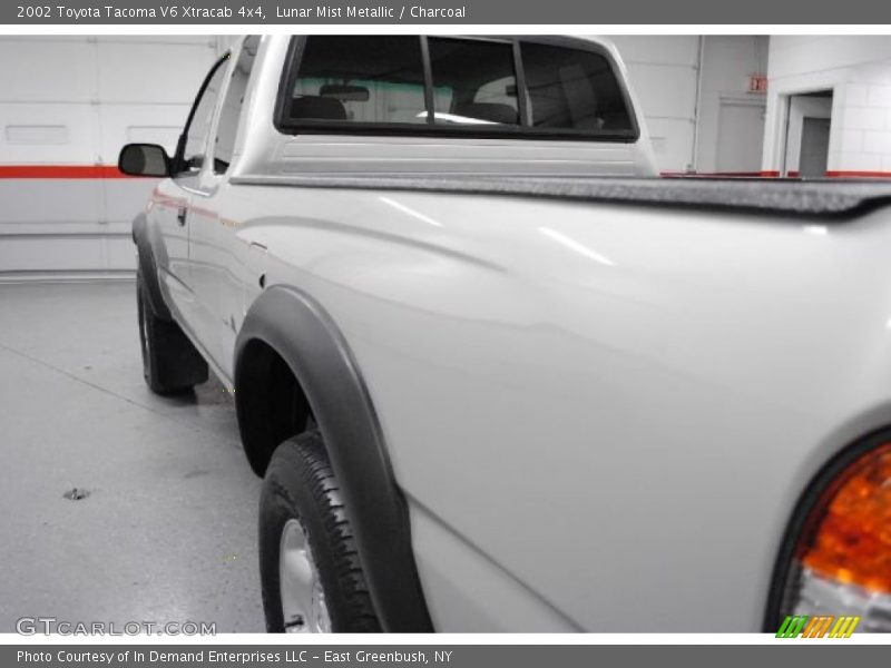 Lunar Mist Metallic / Charcoal 2002 Toyota Tacoma V6 Xtracab 4x4
