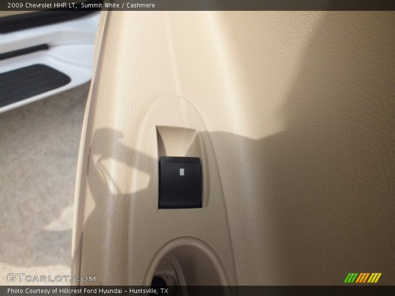 Summit White / Cashmere 2009 Chevrolet HHR LT