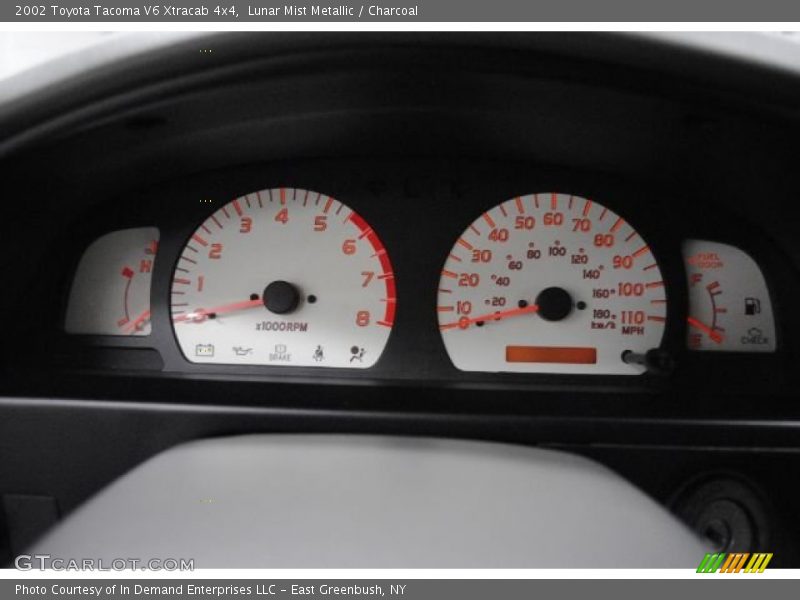 Lunar Mist Metallic / Charcoal 2002 Toyota Tacoma V6 Xtracab 4x4