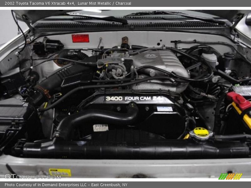 Lunar Mist Metallic / Charcoal 2002 Toyota Tacoma V6 Xtracab 4x4