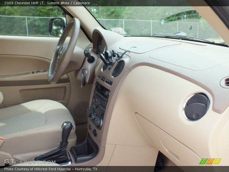 Summit White / Cashmere 2009 Chevrolet HHR LT