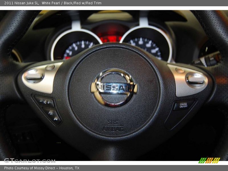 White Pearl / Black/Red w/Red Trim 2011 Nissan Juke SL