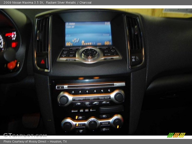 Radiant Silver Metallic / Charcoal 2009 Nissan Maxima 3.5 SV