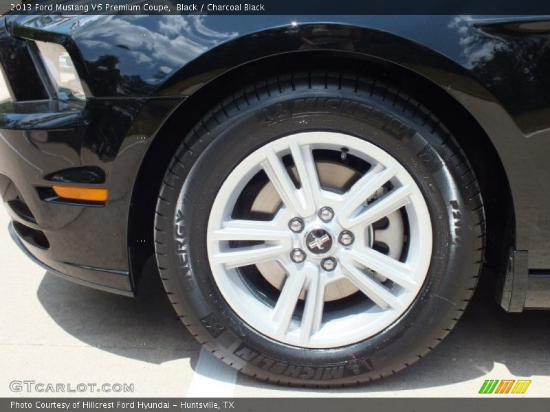  2013 Mustang V6 Premium Coupe Wheel