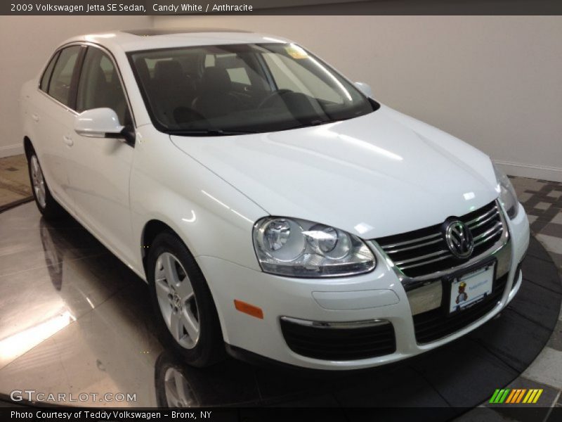 Candy White / Anthracite 2009 Volkswagen Jetta SE Sedan