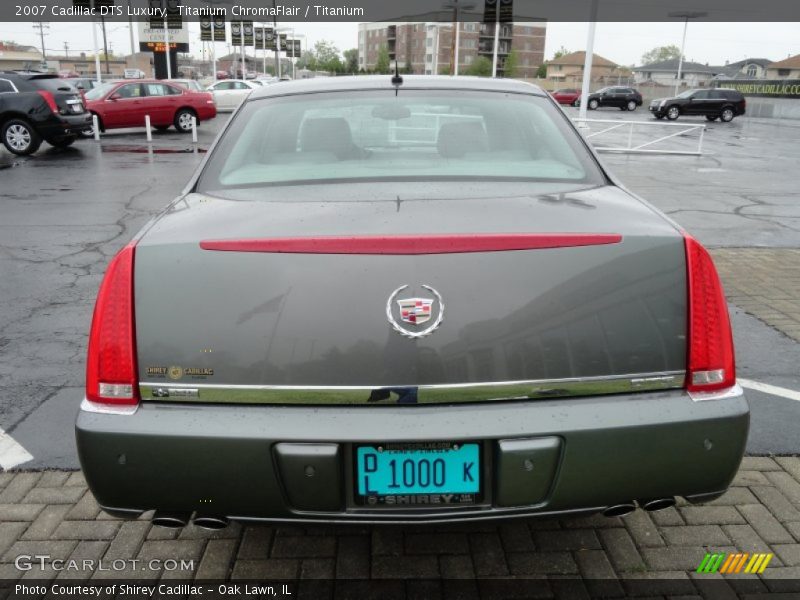 Titanium ChromaFlair / Titanium 2007 Cadillac DTS Luxury