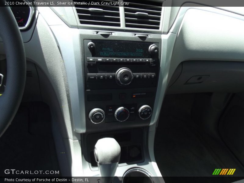 Silver Ice Metallic / Dark Gray/Light Gray 2010 Chevrolet Traverse LS
