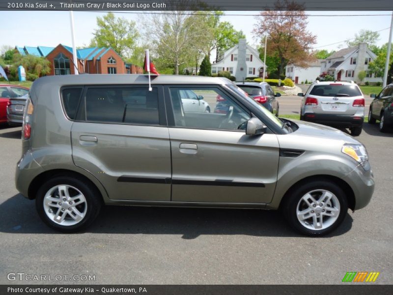 Titanium Gray / Black Soul Logo Cloth 2010 Kia Soul +