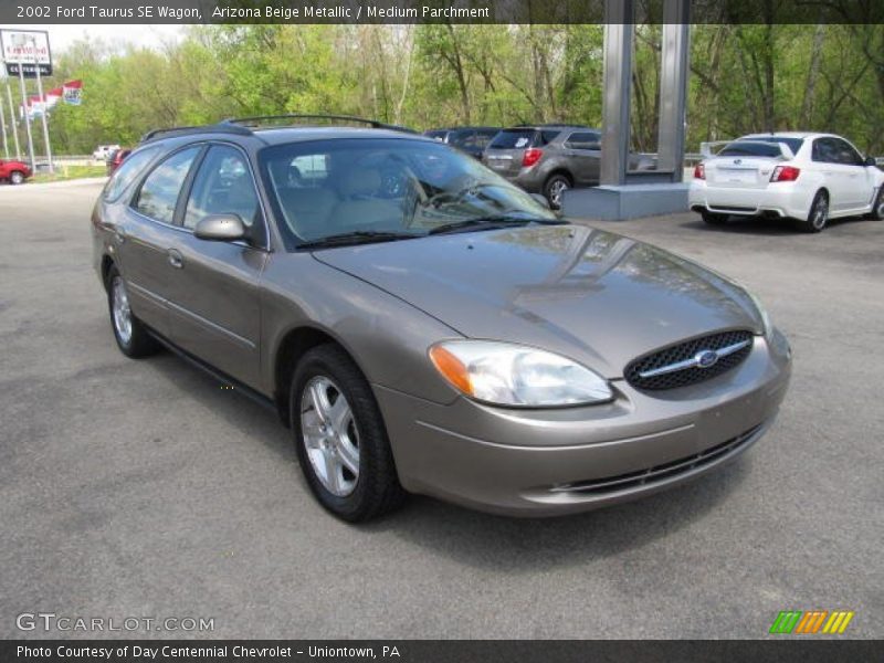 Arizona Beige Metallic / Medium Parchment 2002 Ford Taurus SE Wagon