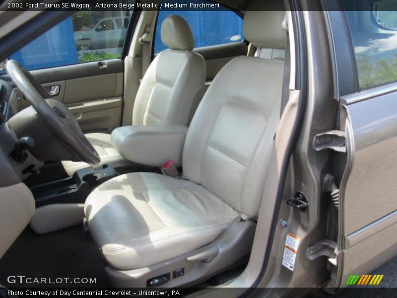 Arizona Beige Metallic / Medium Parchment 2002 Ford Taurus SE Wagon
