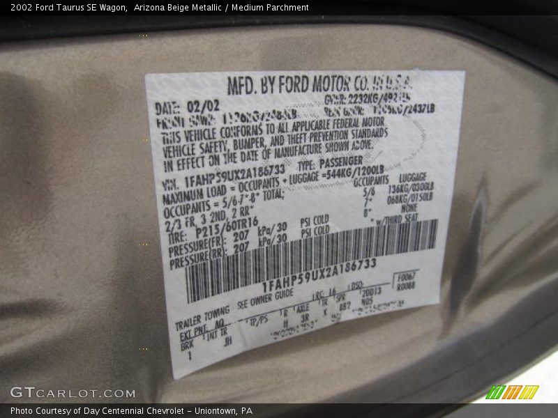 Arizona Beige Metallic / Medium Parchment 2002 Ford Taurus SE Wagon