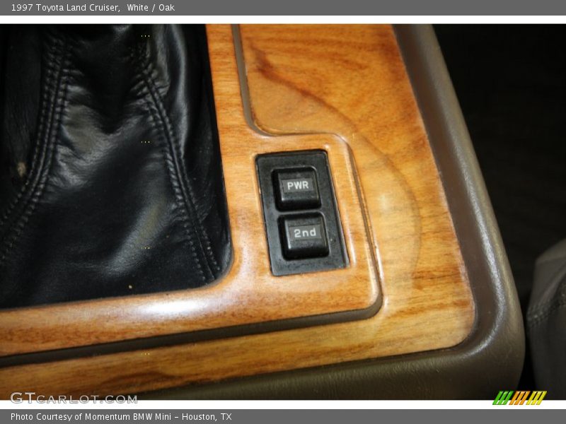 White / Oak 1997 Toyota Land Cruiser