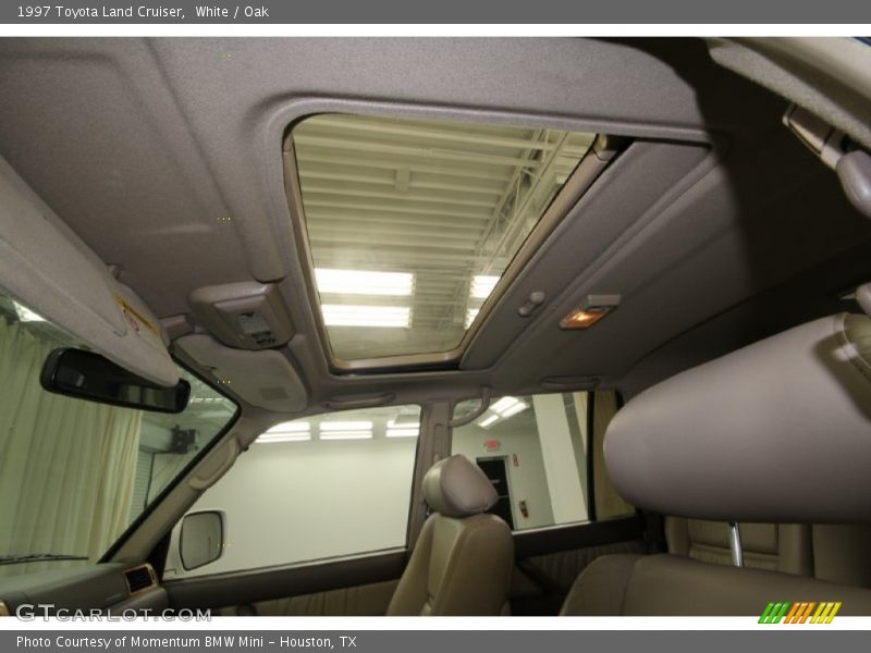 White / Oak 1997 Toyota Land Cruiser