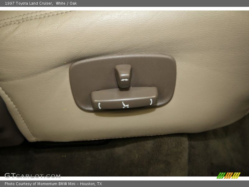 White / Oak 1997 Toyota Land Cruiser