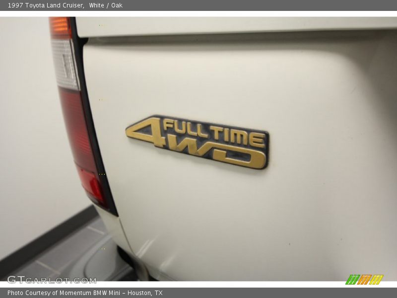 White / Oak 1997 Toyota Land Cruiser