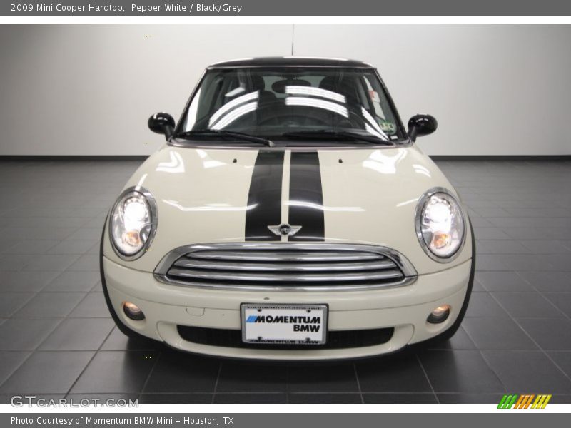 Pepper White / Black/Grey 2009 Mini Cooper Hardtop