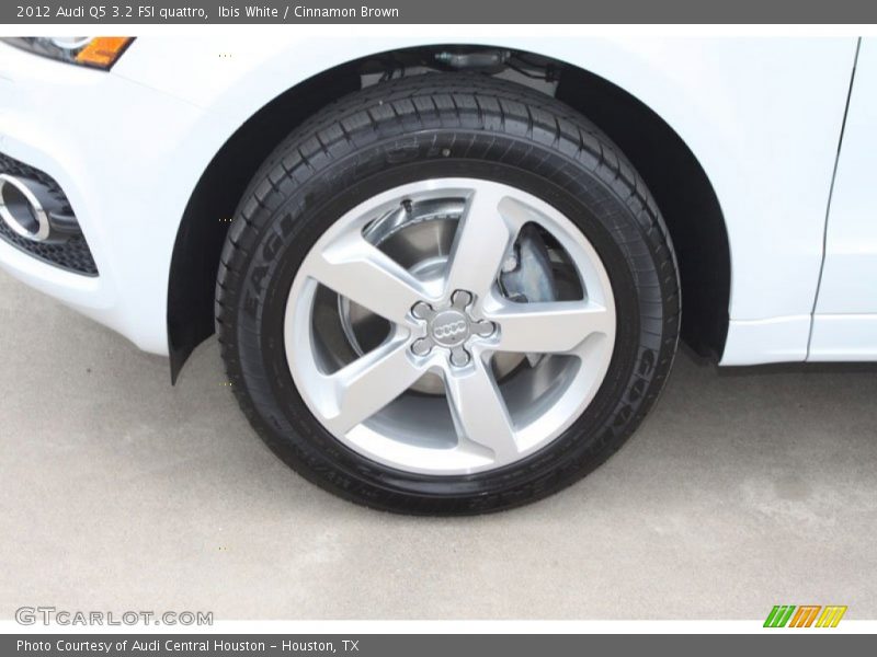 Ibis White / Cinnamon Brown 2012 Audi Q5 3.2 FSI quattro
