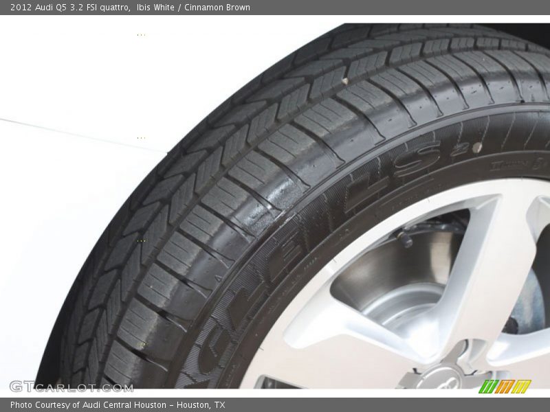 Ibis White / Cinnamon Brown 2012 Audi Q5 3.2 FSI quattro