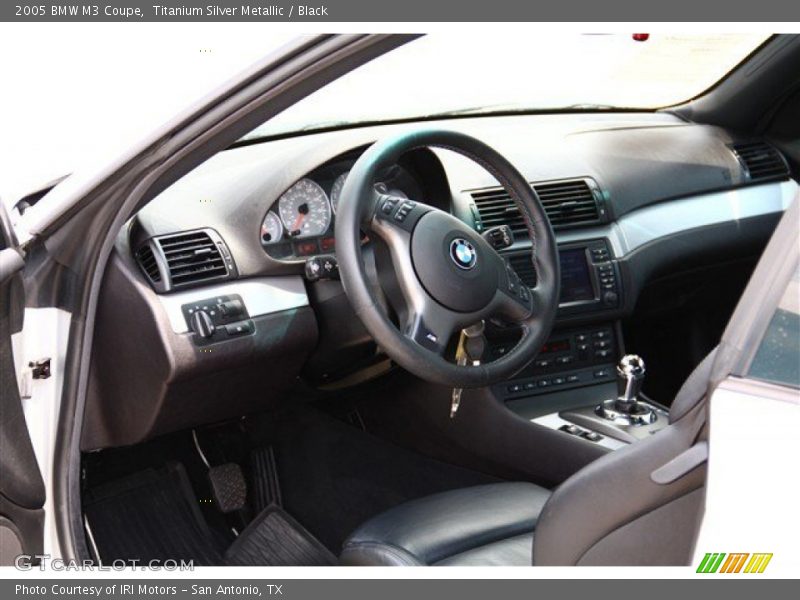 Dashboard of 2005 M3 Coupe
