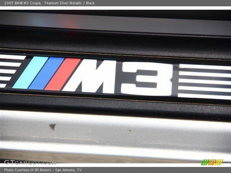  2005 M3 Coupe Logo