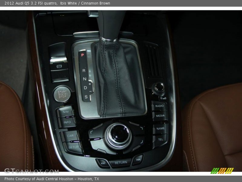 Ibis White / Cinnamon Brown 2012 Audi Q5 3.2 FSI quattro